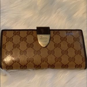 AUTHENTIC GUCCI walllet
